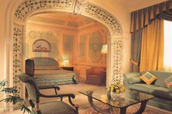Irresistible Luxury 4 Days M&ouml;venpick Cairo Hotel 20242025