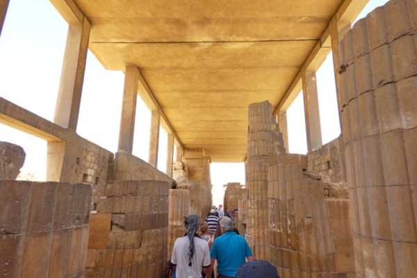 Excursie to giza pyramids,sakkara and Dahshour