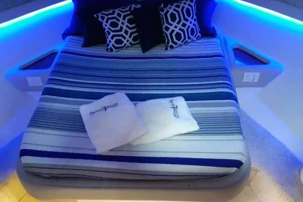 Intermarine 440- 44ft Yacht tour to Cagarras Islands