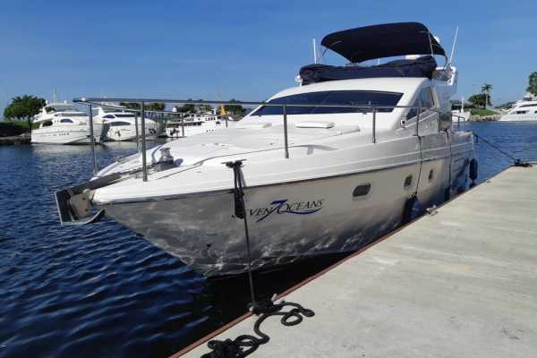 Intermarine 440- 44ft Yacht tour to Cagarras Islands
