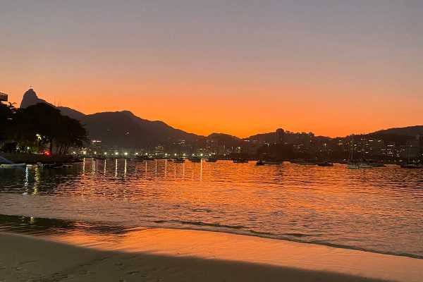 36ft Speedboat to Flamengo, Botafogo and Mureta da Urca and Vermelha Beach