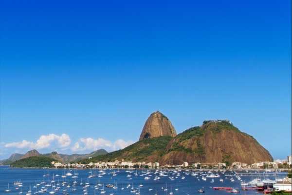 36ft Speedboat to Flamengo, Botafogo and Mureta da Urca and Vermelha Beach