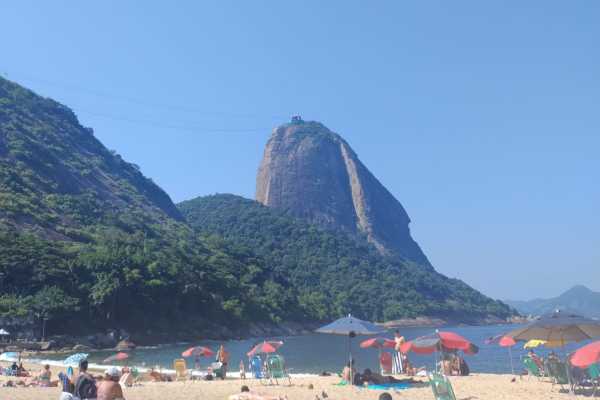 30ft Speedboat to Vermelha Beach and Urca