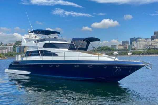 60ft Tecnomarine Yacht to Urca and Vermelha Beach