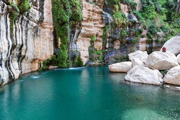 Discover Wadi Tiwi & Mibam