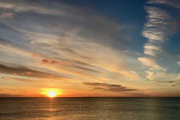 Private Glow Worm, Sunset & Stargazing Cruise
