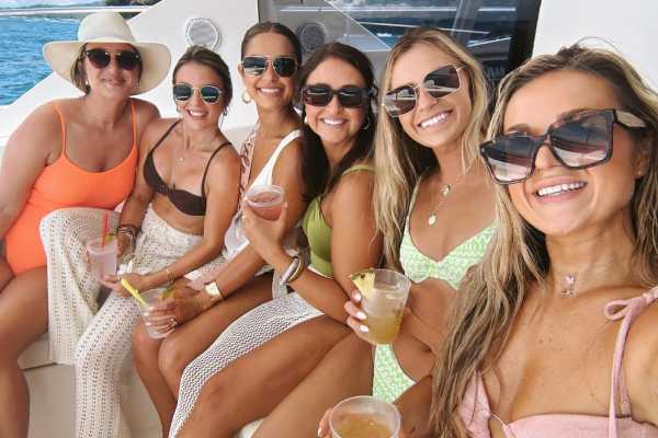 Royal Quest Private Yacht Tour