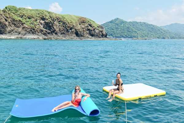 Royal Quest Private Yacht Tour