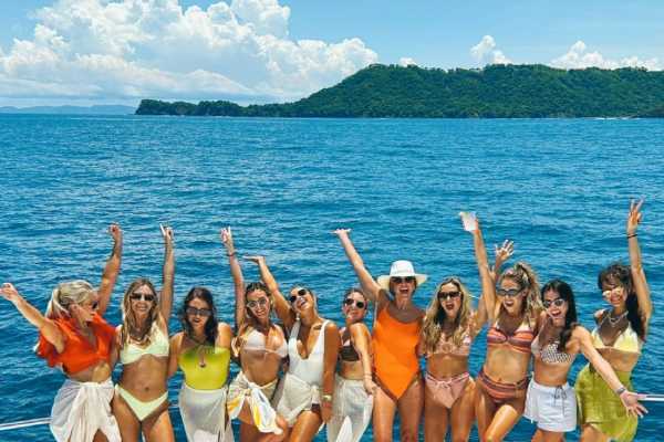 Royal Quest Private Yacht Tour