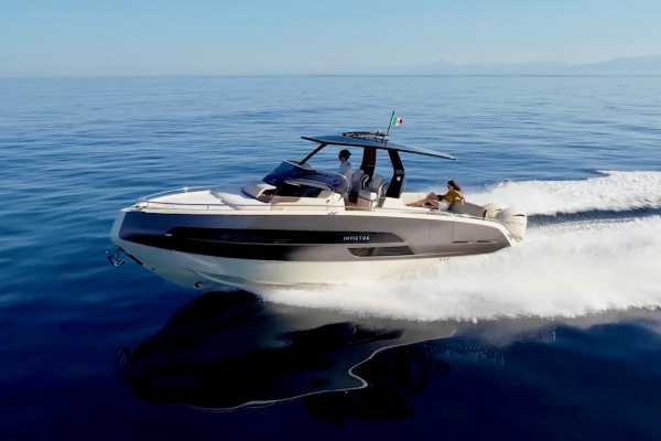 INVICTUS GT280s Yacht, Private Cruise