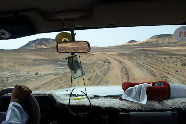 Budget White Desert Camping tour deluxe tours