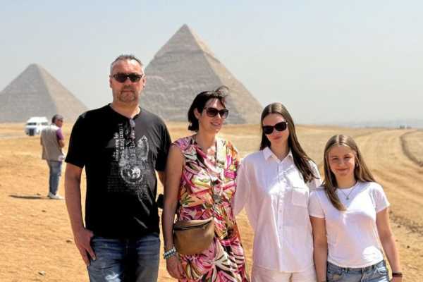Trip to giza pyramids,Sakkara and Dahshour from Port said