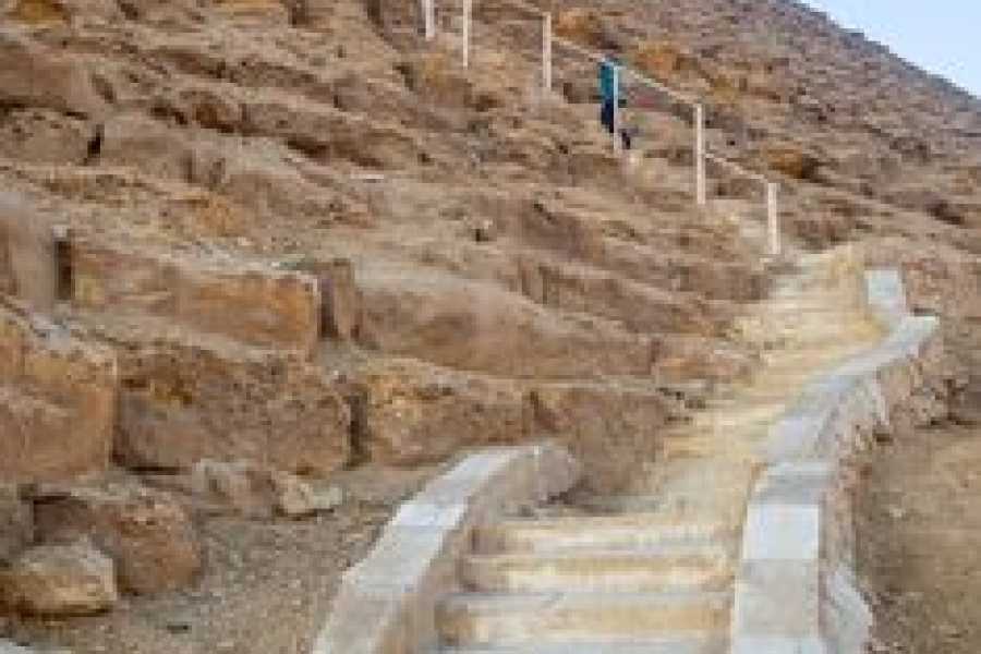 Bastet Travel Egypt Saqqara and Dahshur Day Trip