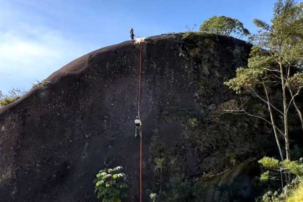 Extreme Pedra Riscada and Rinoceronte Trekking Trail