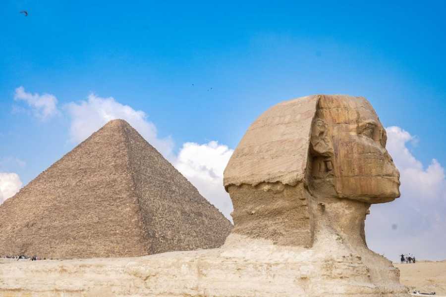 Egypt Tour packages 5 Days Cairo Itinerary with the white desert