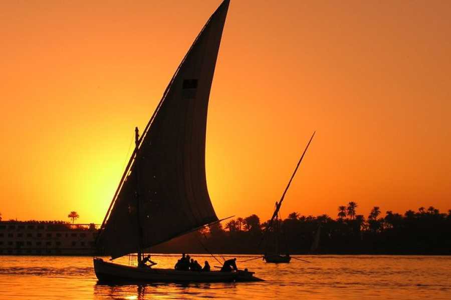 Bastet Travel Egypt 4 Days itinerary Cairo and Nile cruise from Hurghada