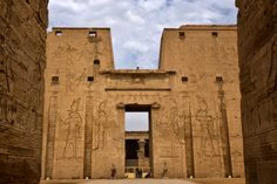 Bastet Travel Egypt 7 Day Luxury Cairo & Nile Cruise Tour Package