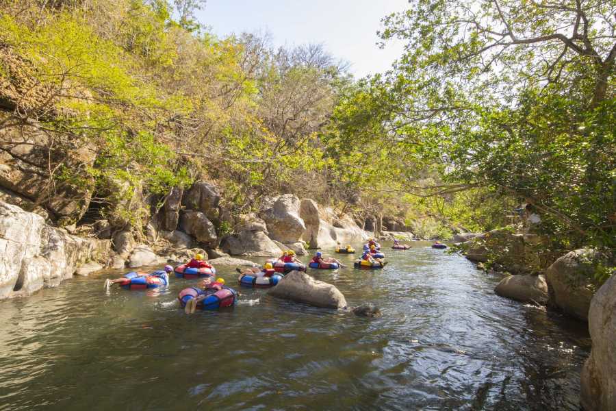 Tour Guanacaste Cannyoning, Rappel and Tubing Combo