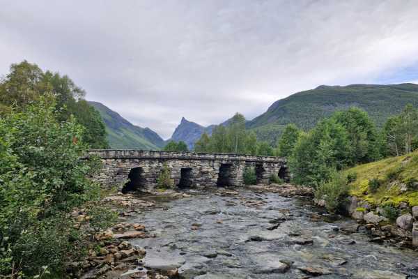 Nordfjordeid The Amazing Briksdal Glacier