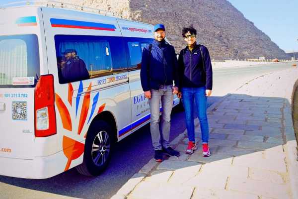 Tour to Giza Pyramids and Saqqara from Cairo