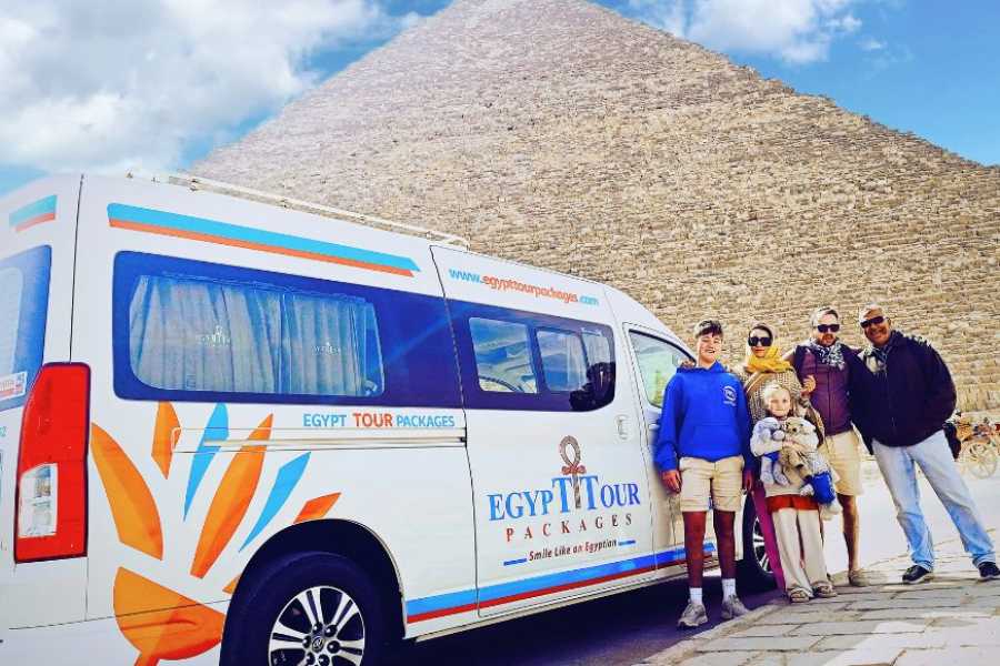 Egypt Tour packages Tour to Giza Pyramids from Alexandria Port.