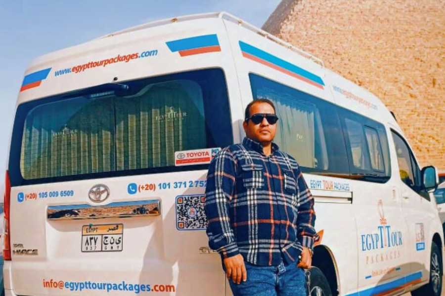 Egypt Tour packages Tour to Giza Pyramids from Alexandria Port.