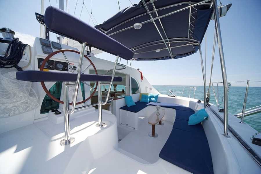 SailandPlay SLU 2 Hour SUMMER 2025 Luxury Sailing Catamaran Sunset Cava Cruise