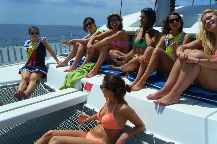SailandPlay SLU 2 Hour SUMMER 2025 Luxury Sailing Catamaran Sunset Cava Cruise