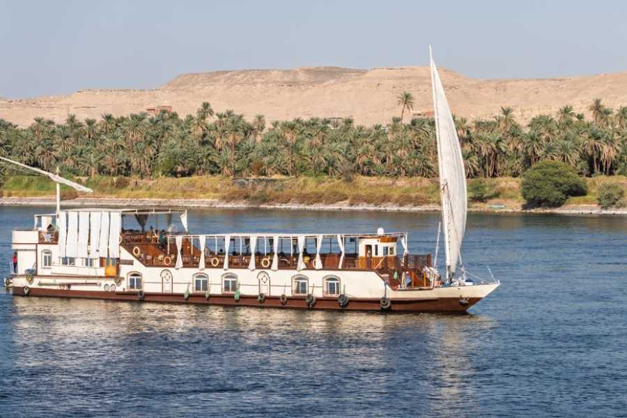 Egypt Tour packages 14 Day Egypt itinerary Nile cruise and the desert with Red Sea