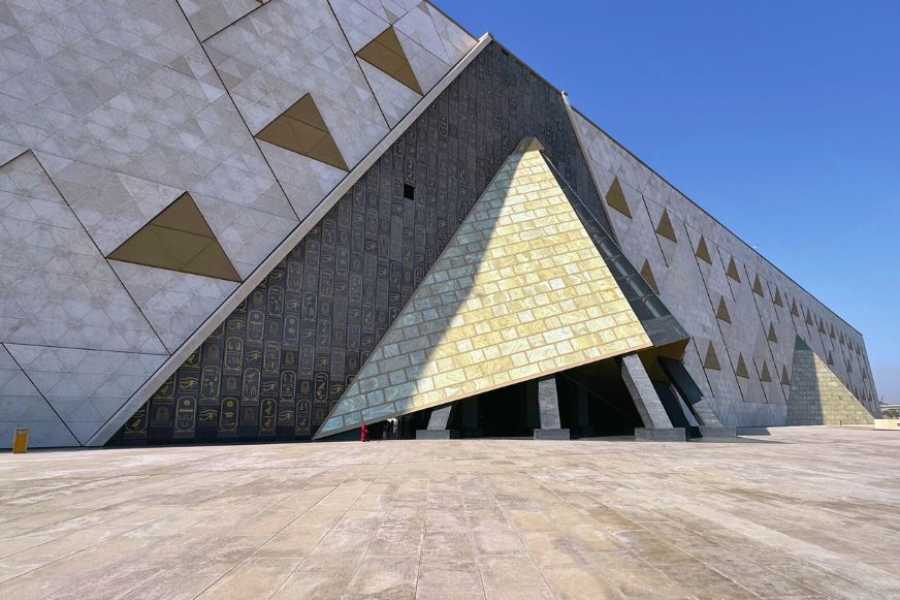Egypt Tour packages 4 Days Trip Giza and the white desert from Cairo