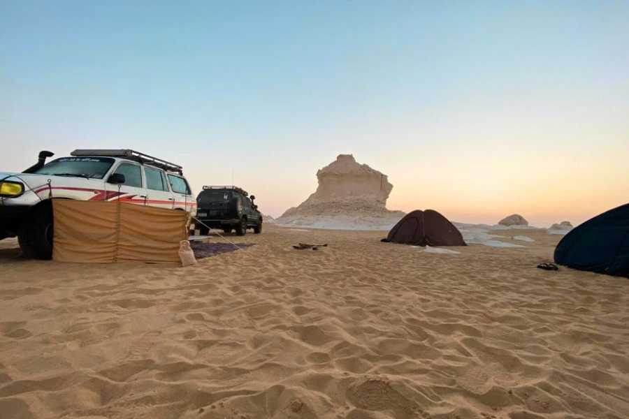 Egypt Tour packages 4 Days Trip Giza and the white desert from Cairo