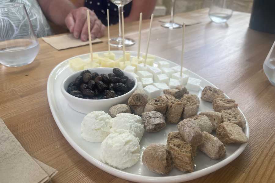 Destination Platanias Vin och Ost Provsmakning!