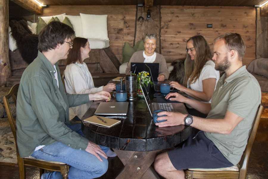 Explorative AS Workation Hammer G&aring;rd