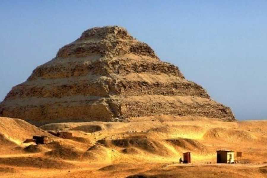 Marsa alam tours Day Trip to Giza and Sakkara Pyramids from Cairo