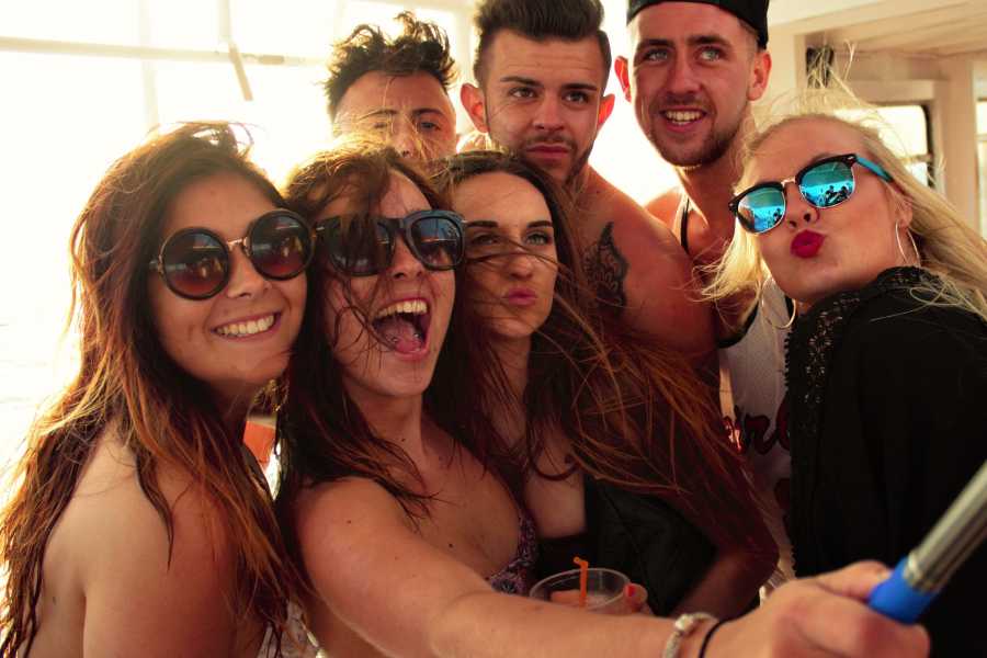 SailandPlay SLU 2 Hour SUMMER 2025 Luxury Motor Yacht Sunset Cava Cruise