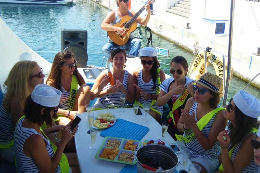 SailandPlay SLU 2 Hour SUMMER 2025 Luxury Motor Yacht Sunset Cava Cruise