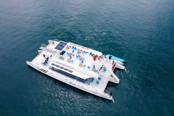 Trimaran Cruise