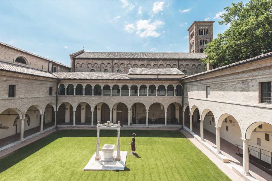 Ravenna Incoming (ERW) Silent Play per due poeti: Dante e Byron a Ravenna - Un viaggio immersivo tra parole, luoghi e suggestioni