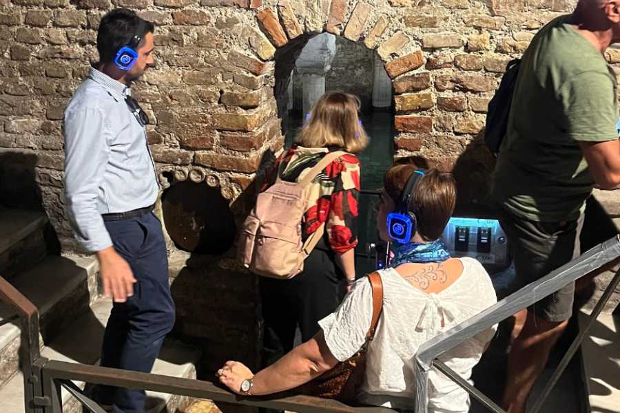 Ravenna Incoming (ERW) Silent Play per due poeti: Dante e Byron a Ravenna - Un viaggio immersivo tra parole, luoghi e suggestioni