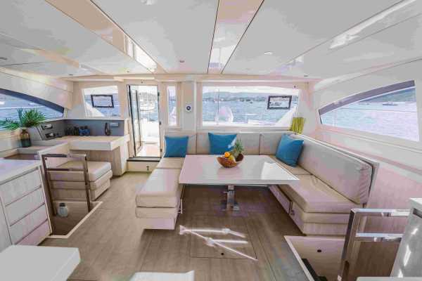 Luxury Yacht Tour