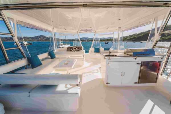 Luxury Yacht Tour