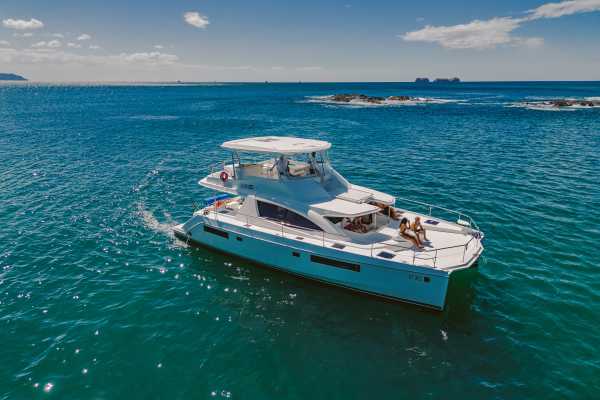 Luxury Yacht Tour