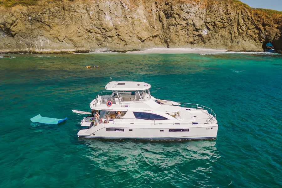 Arenas Brasilito Luxury Yacht Tour