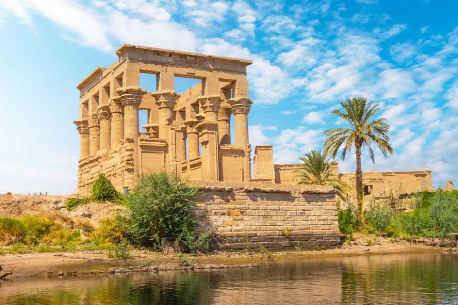 Egypt Tour packages 4 Days Nile Cruise from Aswan to Luxor on crown emperor