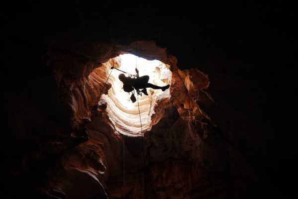 The Great Descent &ndash; Majlis Al Jinn