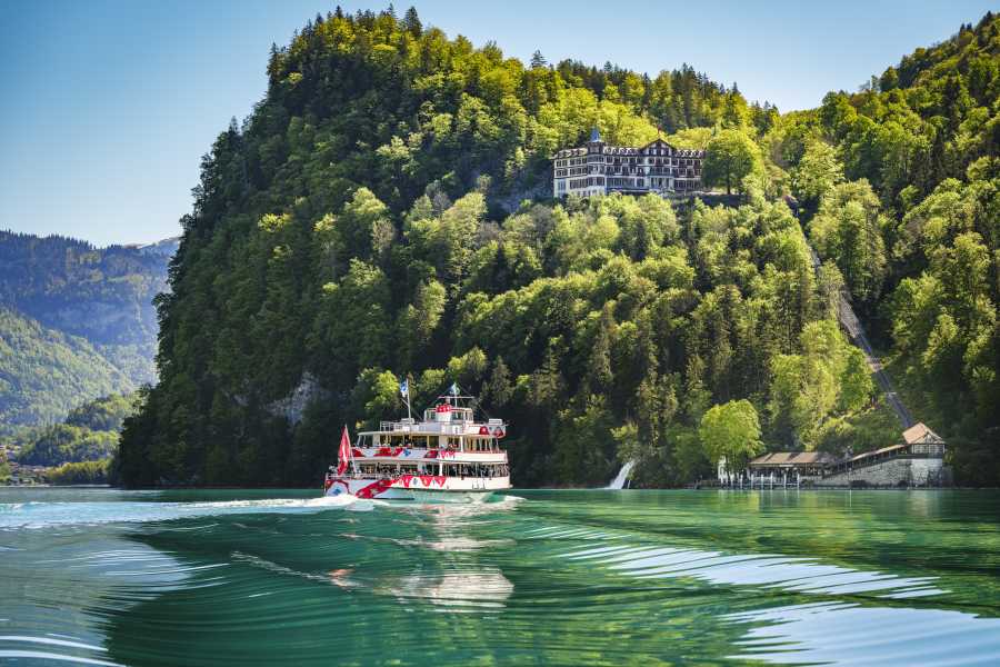 BLS Schifffahrt AG Gef&uuml;hrte Tour Brienzersee und Iseltwald