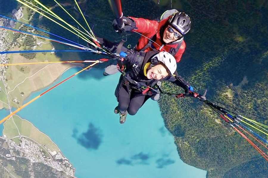 St. Moritz Paragliding GmbH St. Moritz Lakes View Gleitschirmflug