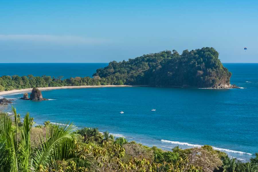 Tour Guanacaste Toyota Hiace 14 Seater