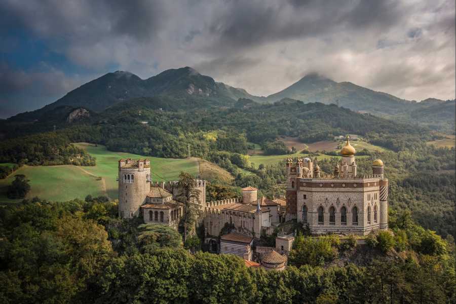 Bologna Welcome - eXtraBo Visita guidata alla Rocchetta Mattei - Speciale Autunno fuori dal Comune