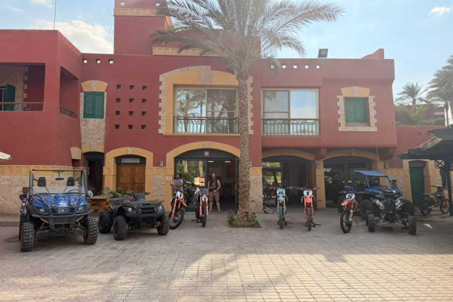 Deluxe Travel Dirt Bikes & ATV Safari in Saqqara Desert